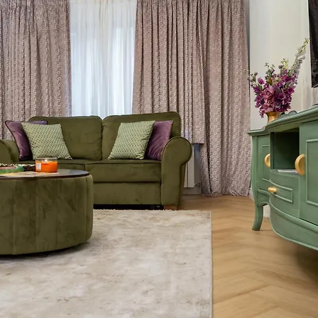 Paradiso Luxury By Sattal Chabad Bucharest