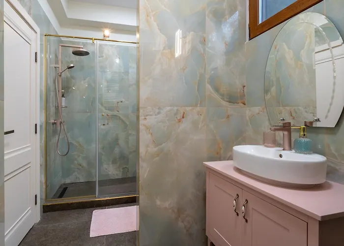 Paradiso Luxury By Sattal Chabad Apartament *